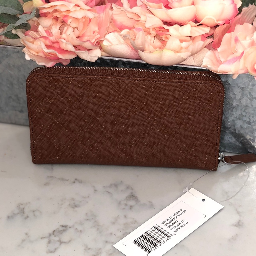 French Connection zippy wallet